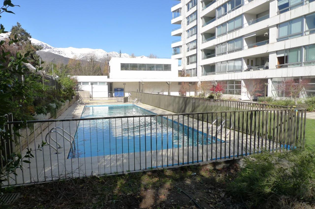 cerca colegio hebreo